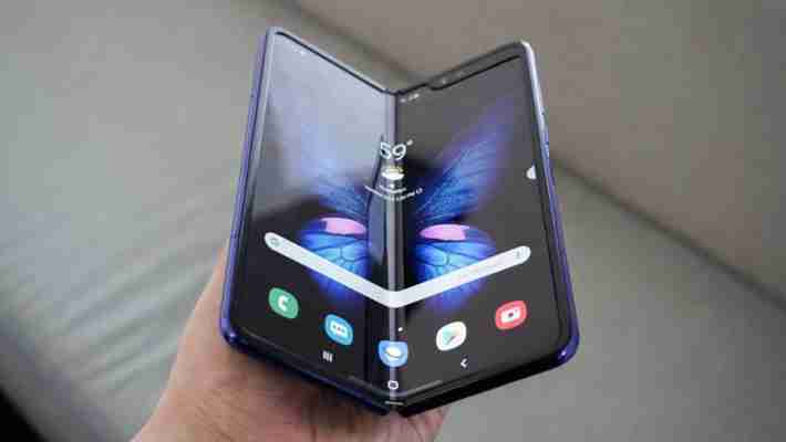 Ghid de utilizare pentru Galaxy Fold – daca se poate sa nu-l folosesti mai deloc