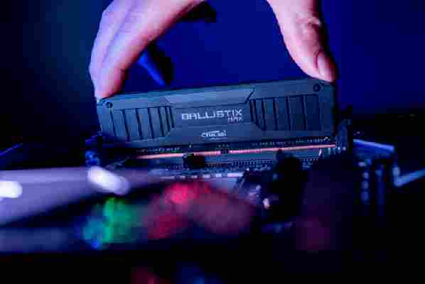 Crucial are cele mai rapide memorii DDR4 din lume