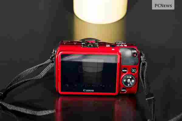 Review Canon EOS M